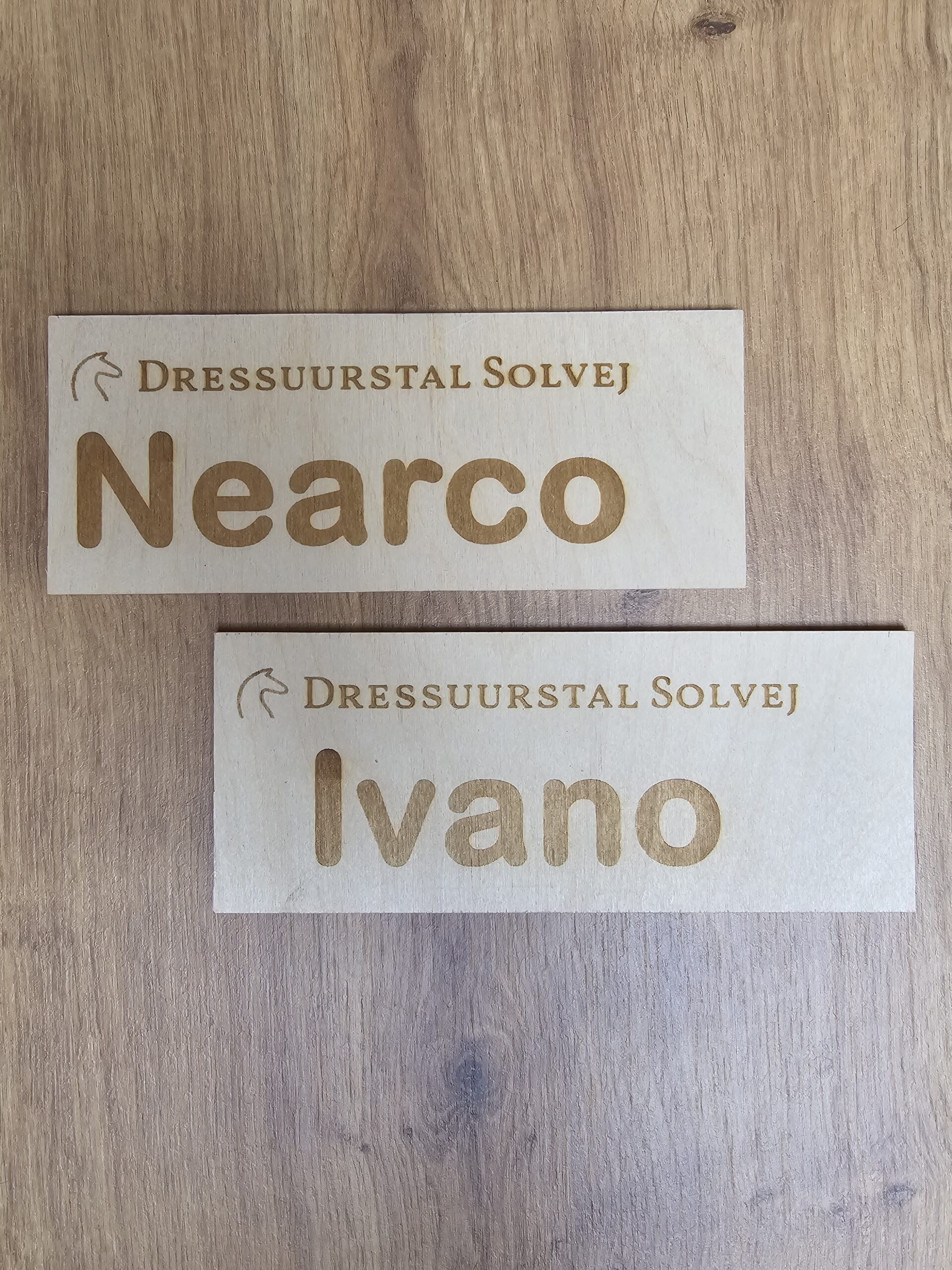 naambordjes